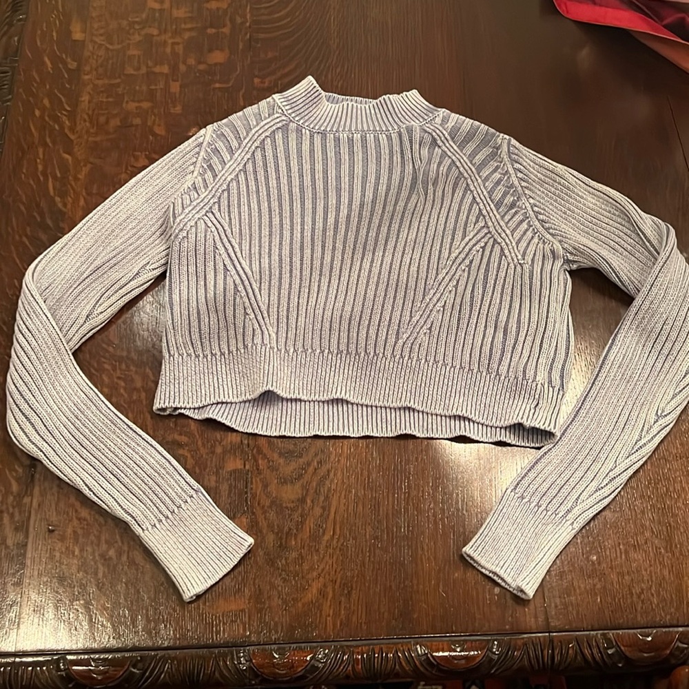 Blue Turtle Neck Cropped Sweater with Ribbed Knit